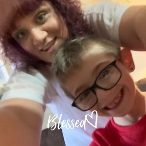 Meet your Posher, Desiree